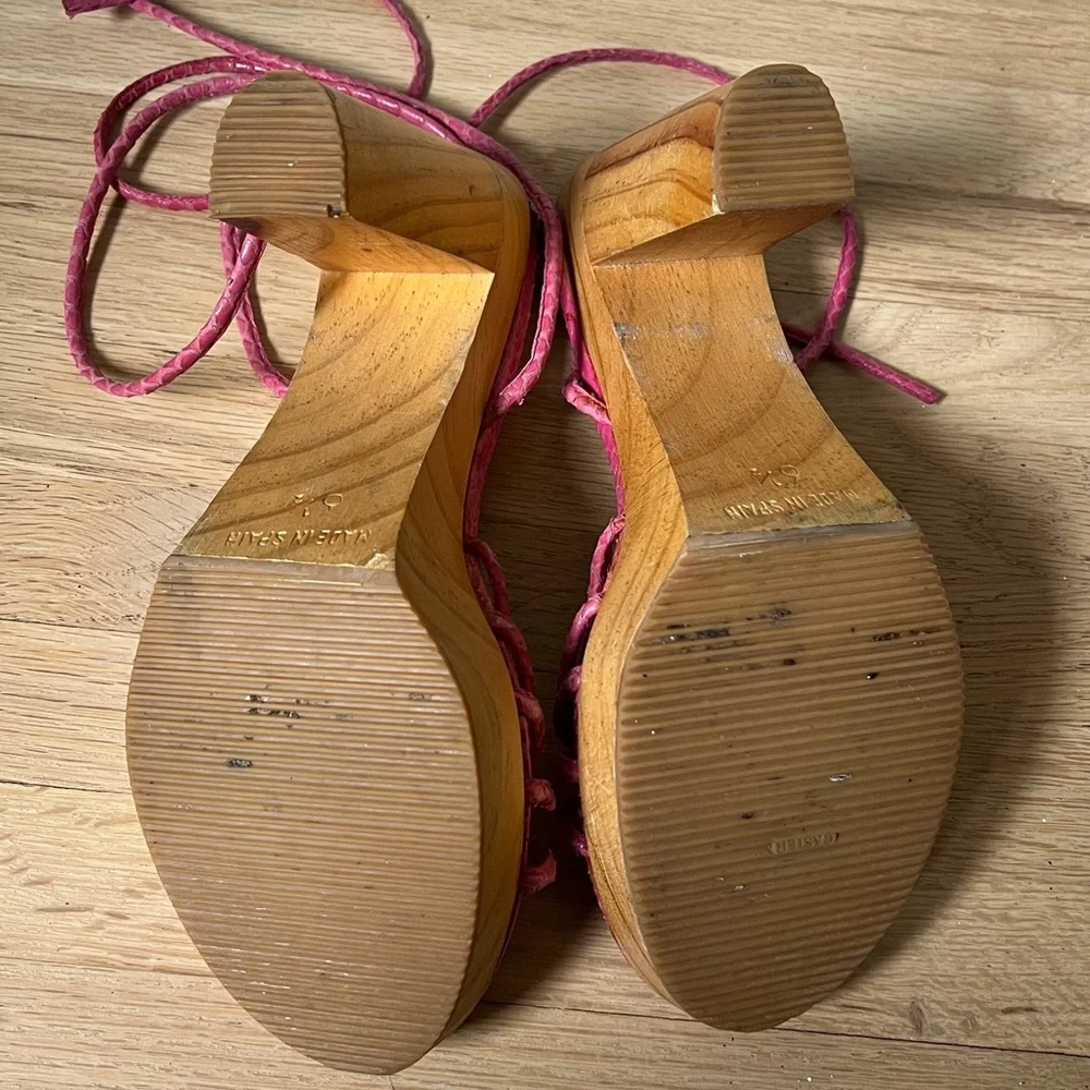 Vintage pink & green leather snakeskin platform sandal with wooden heel and ties - Picture 3 of 3